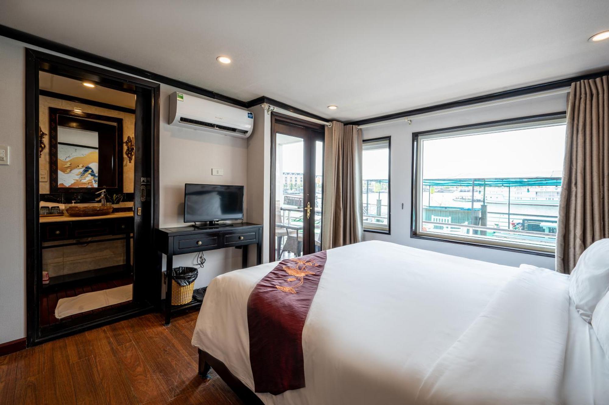 Hotel Dragon Crown Legend Cruise Ha Long Zewnętrze zdjęcie