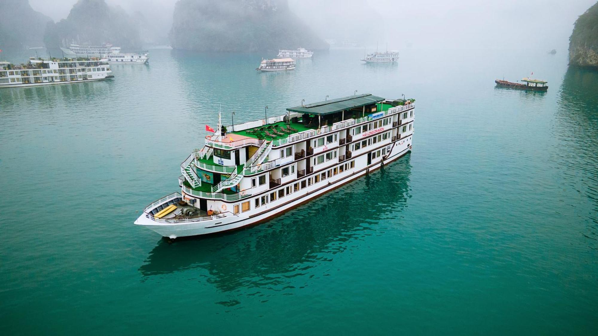 Hotel Dragon Crown Legend Cruise Ha Long Zewnętrze zdjęcie